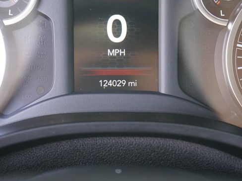 Used 2019 RAM 1500 Big Horn AWD/4WD image 19