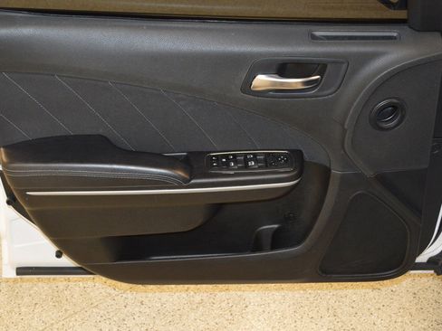 Used 2022 Dodge Charger SXT image 14