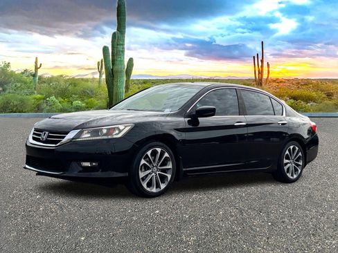 Used 2015 Honda Accord Sport image 2