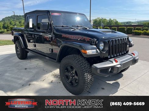 Used 2023 Jeep Gladiator Mojave w/ Cold Weather Group AWD/4WD image 30