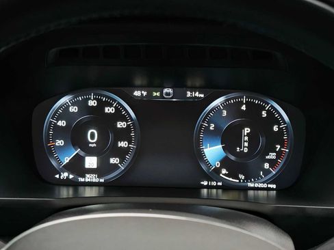 Certified 2022 Volvo XC90 T6 Inscription w/ Climate Package image 23