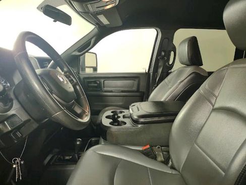 Used 2023 RAM 2500 Tradesman w/ Chrome Appearance Group AWD/4WD image 3