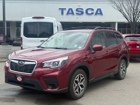 Used 2019 Subaru Forester Premium image 1
