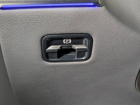 Used 2025 Mercedes-Benz S 580 4MATIC Sedan image 37