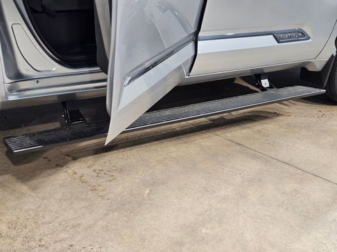 New 2026 Toyota Tundra Platinum AWD/4WD image 24
