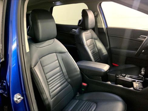 Certified 2023 Kia Sportage SX image 7