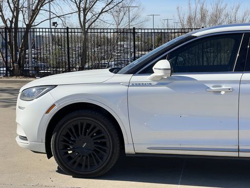 Certified 2022 Lincoln Corsair Reserve image 5