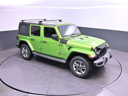 Used 2018 Jeep Wrangler Unlimited Sahara image 17