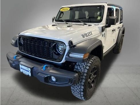 Used 2024 Jeep Wrangler Unlimited AWD/4WD image 1