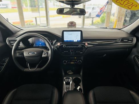 Used 2025 Ford Escape ST-Line Select AWD/4WD image 41