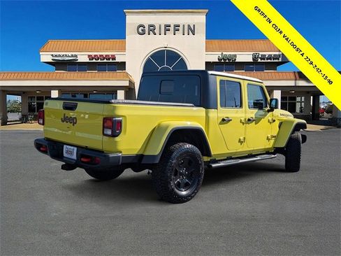 Used 2023 Jeep Gladiator Mojave w/ Cold Weather Group image 4