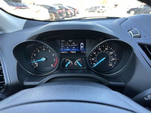 Used 2018 Ford Escape SE w/ SE Sync 3 Package image 17