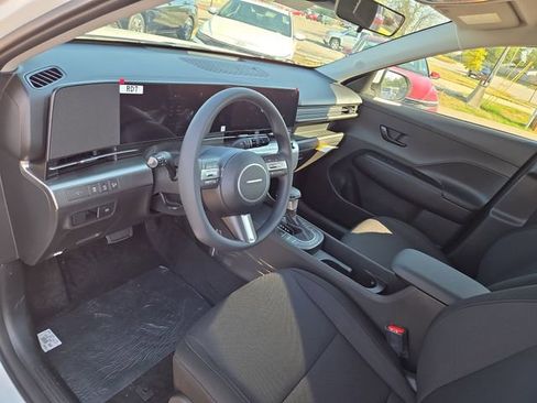 New 2026 Hyundai Kona SE image 23