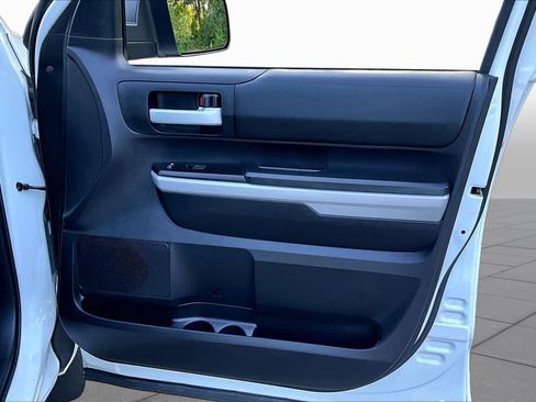 Certified 2020 Toyota Tundra SR5 w/ TRD Off-Road Package AWD/4WD image 21