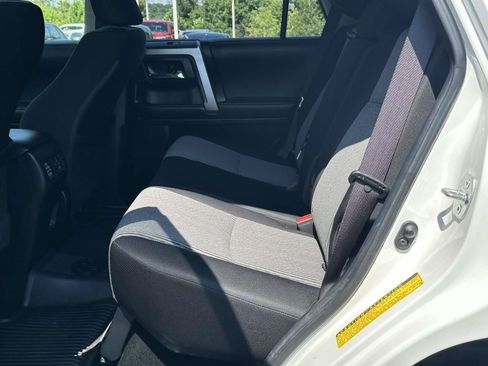 Used 2023 Toyota 4Runner SR5 AWD/4WD image 9