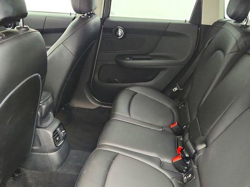 Used 2018 MINI Cooper Countryman with Technology & Premium Pack image 20