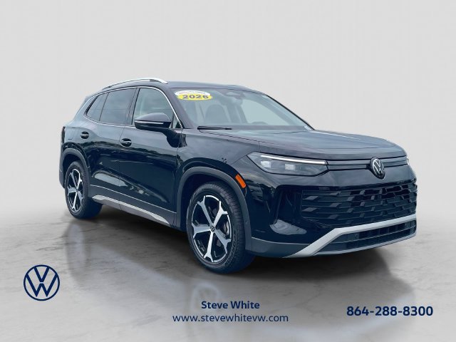Certified 2026 Volkswagen Tiguan SE FWD image 1