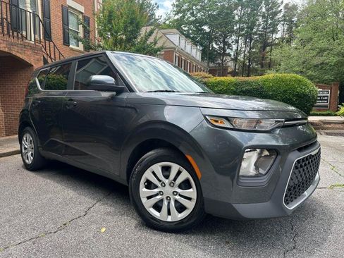 Used 2022 Kia Soul LX FWD image 5