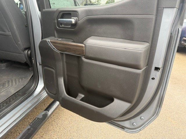 Used 2022 Chevrolet Silverado 1500 RST AWD/4WD image 5