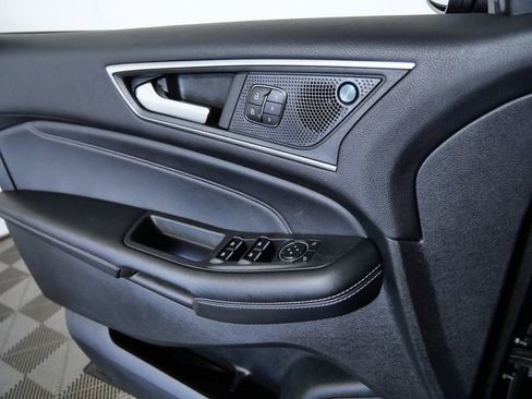 Certified 2023 Ford Edge Titanium AWD/4WD image 27