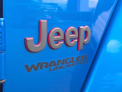 Used 2021 Jeep Wrangler Unlimited Rubicon AWD/4WD image 13