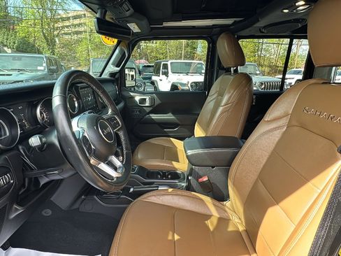 Certified 2022 Jeep Wrangler Unlimited Sahara w/ LED Lighting Group AWD/4WD image 14
