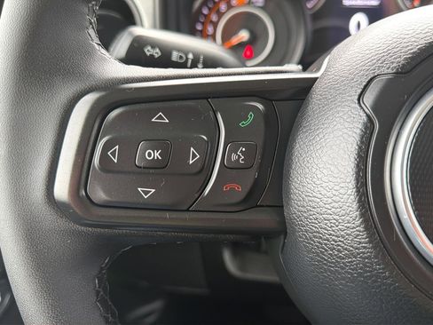 Used 2025 Jeep Wrangler Sport image 16