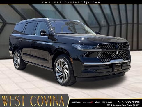 Used 2025 Lincoln Navigator Reserve AWD/4WD image 1