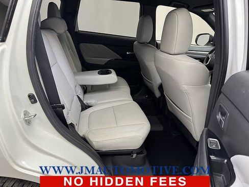 Used 2019 Mitsubishi Outlander SEL image 20