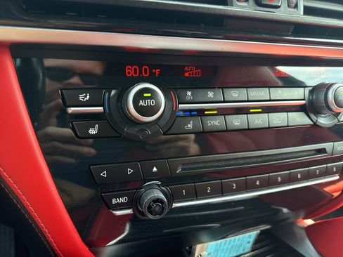 Used 2017 BMW X5 M image 23