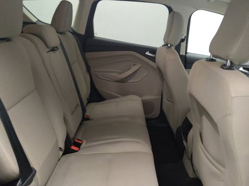 Used 2019 Ford Escape SE image 19