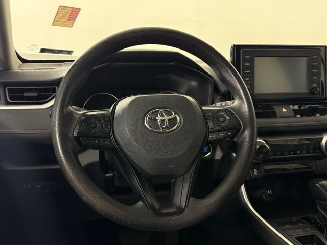 Used 2019 Toyota RAV4 XLE FWD image 21