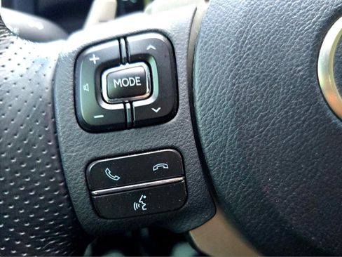 Used 2017 Lexus RC 200t F Sport image 34