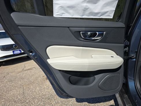New 2026 Volvo V60 B5 Cross Country Ultra w/ Protection Package Premier AWD/4WD image 18