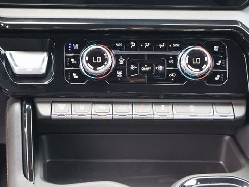 New 2026 GMC Sierra 2500 AT4 w/ AT4 Premium Plus Package AWD/4WD image 18