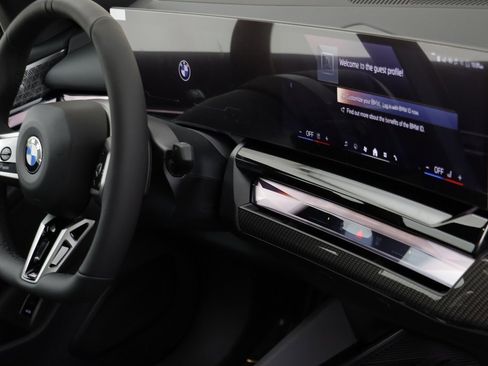 New 2026 BMW 540i xDrive w/ Executive Package image 21