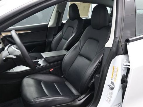 Used 2023 Tesla Model 3 Standard Range RWD image 5