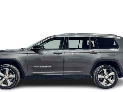 Used 2022 Jeep Grand Cherokee L Limited RWD image 1