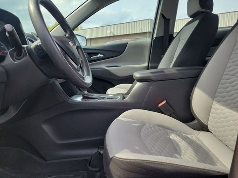 Used 2019 Chevrolet Equinox LS w/ LPO, Floor Liner Package FWD image 16