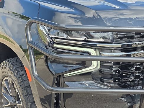 Used 2021 Chevrolet Suburban Z71 w/ Luxury Package AWD/4WD image 27