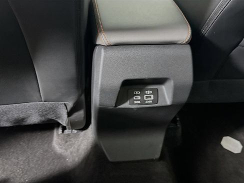 Used 2025 Subaru Crosstrek 2.5i Limited w/ Crosstrek Mirror Package AWD/4WD image 30