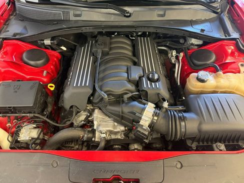 Used 2019 Dodge Charger Scat Pack w/ Dynamics Package RWD image 13