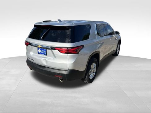 Used 2022 Chevrolet Traverse LS AWD/4WD image 6