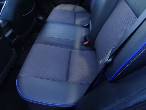 Used 2018 Toyota Corolla SE w/ Carpet Mat Package (TMS) FWD image 13