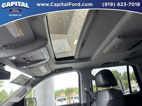 Used 2018 Chevrolet Tahoe Premier AWD/4WD image 22