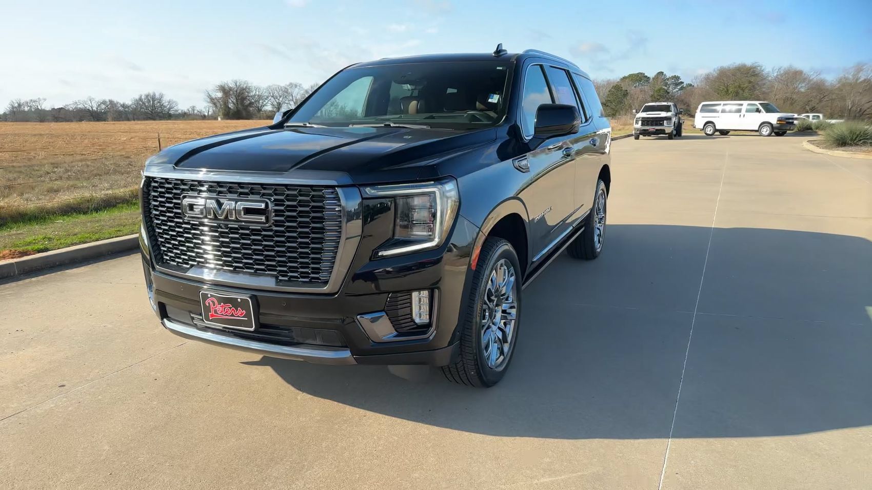 Used 2023 GMC Yukon Denali Ultimate AWD/4WD image 4