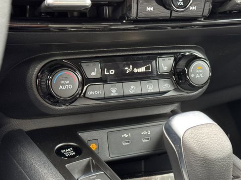 New 2026 Nissan Kicks SV w/ SV Premium Package image 17
