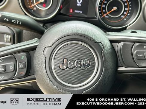 Used 2023 Jeep Wrangler Unlimited Sport AWD/4WD image 11