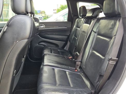 Used 2021 Jeep Grand Cherokee Limited AWD/4WD image 24