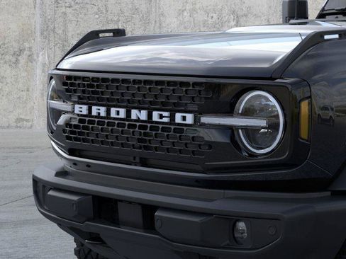 New 2026 Ford Bronco Outer Banks w/ Sasquatch Package AWD/4WD image 19